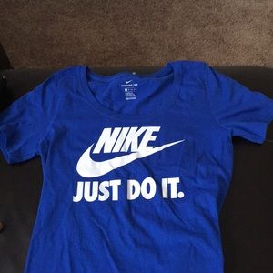 nike top